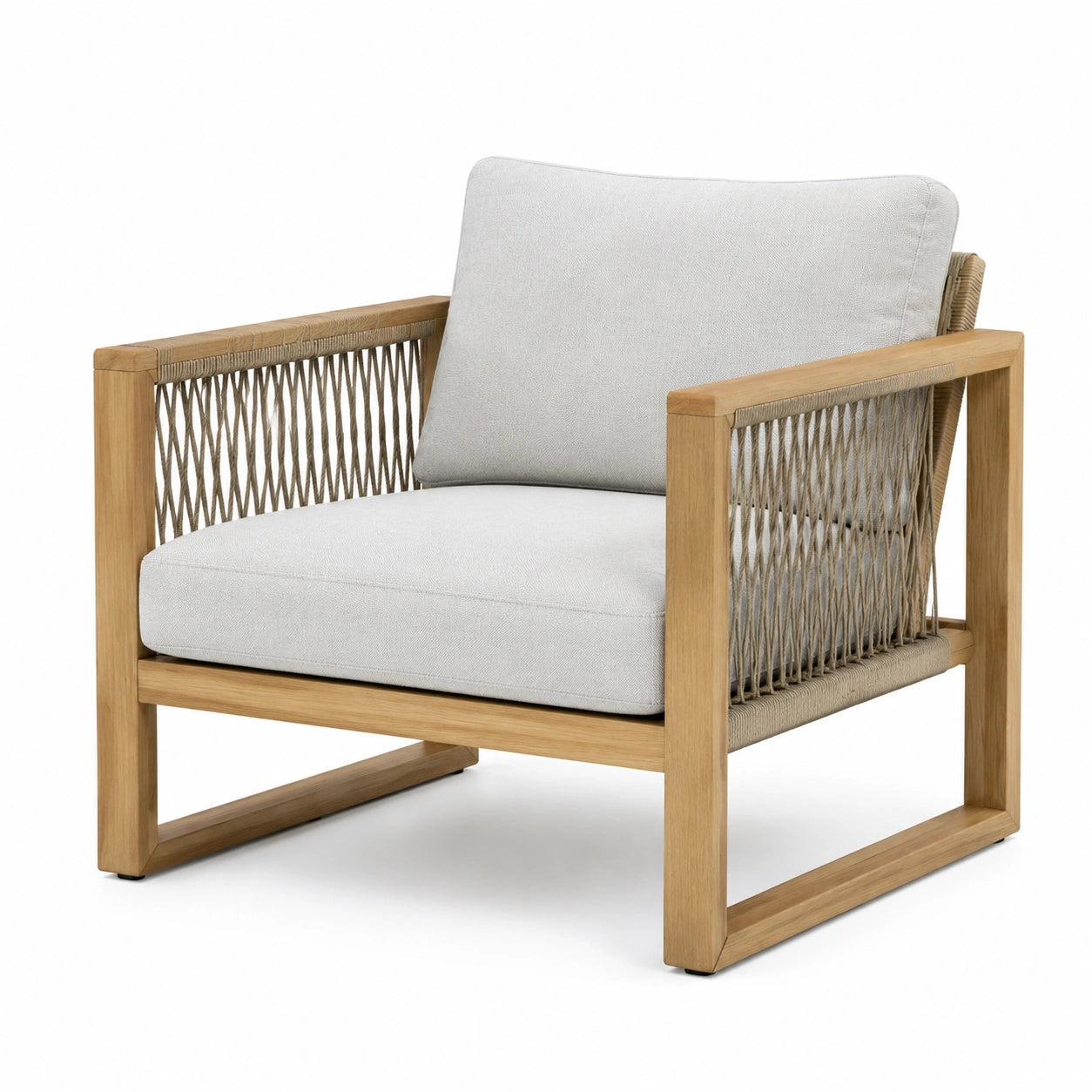 Sillón de madera de teca y cuerda sintética con cojines gris claro